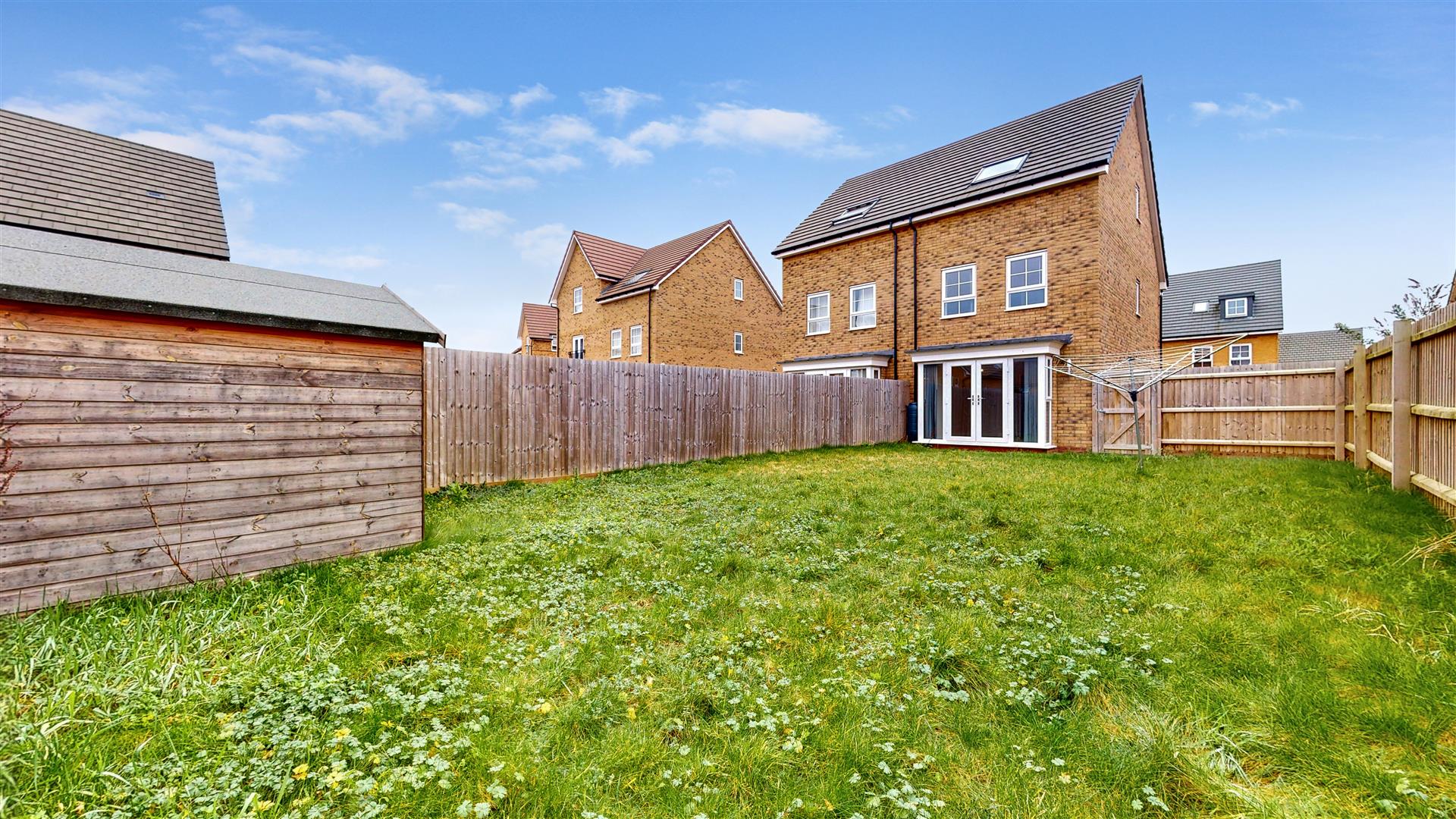 Defiance Avenue, Brooklands, Milton Keynes